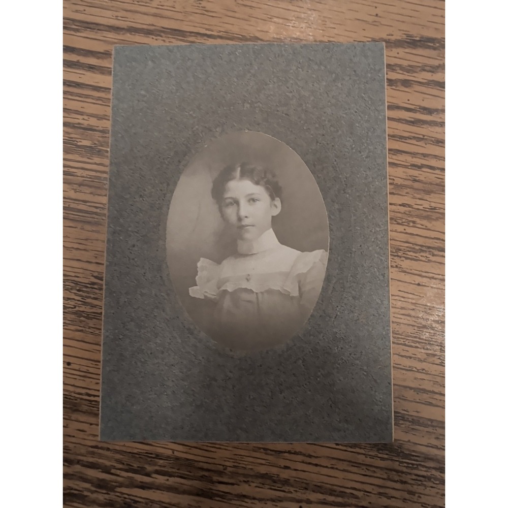 Antique Cabinet Card Young Lady Victorian Portrait F. M. Covell Rock Creek Ohio
